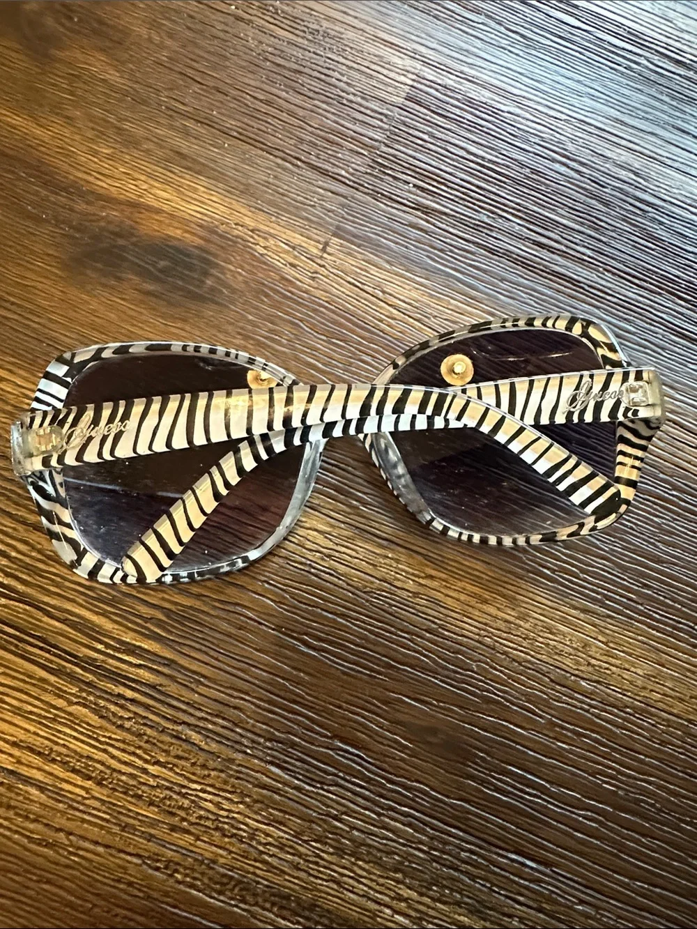 Women's Black and Zebra Oversized Sunglasses - Unbranded - Picture 2 of 3